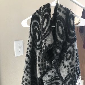 Shawl / blanket shrugs/poncho